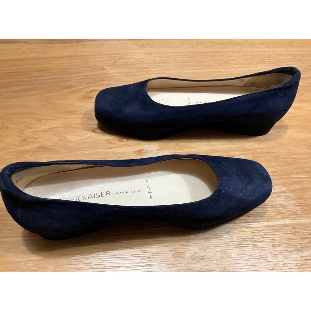 Peter Kaiser Womens Navy Blue Suede Square Toe Low Wedge Pumps Shoes Size 5 UK